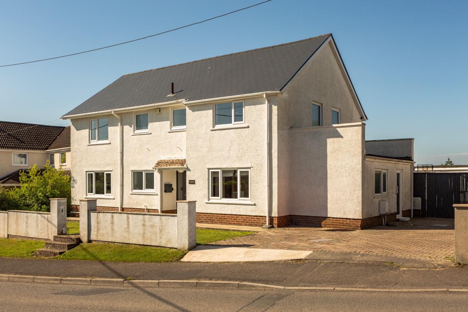 Tirmynydd Road, Three Crosses, Swansea, SA4 3PB